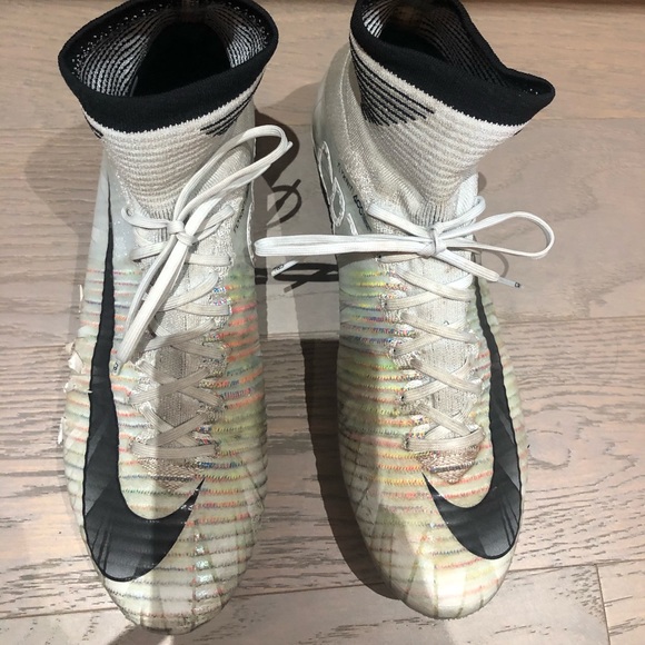 Nike Mercurial SuperFly 5 CR7 FG Cut toBrilliance - Picture 2 of 8
